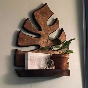 Rustic Brown Leaf Wall Shelf